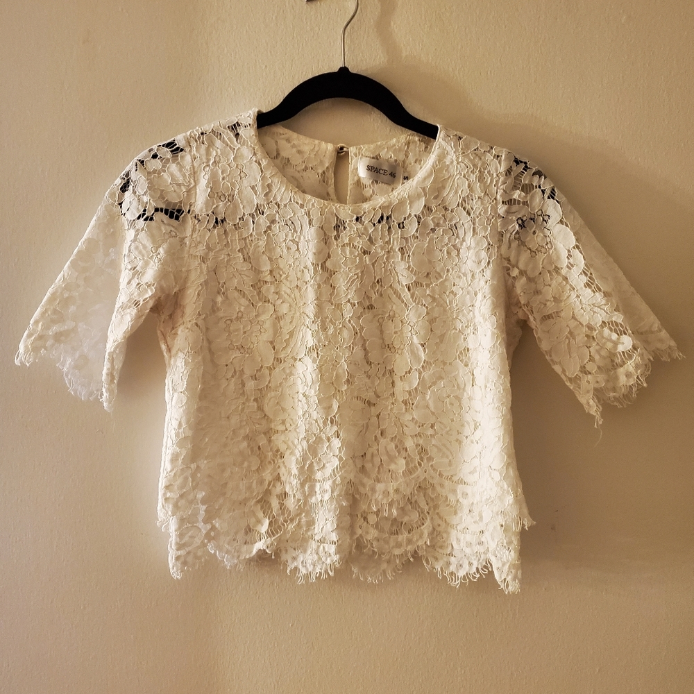White lace tee